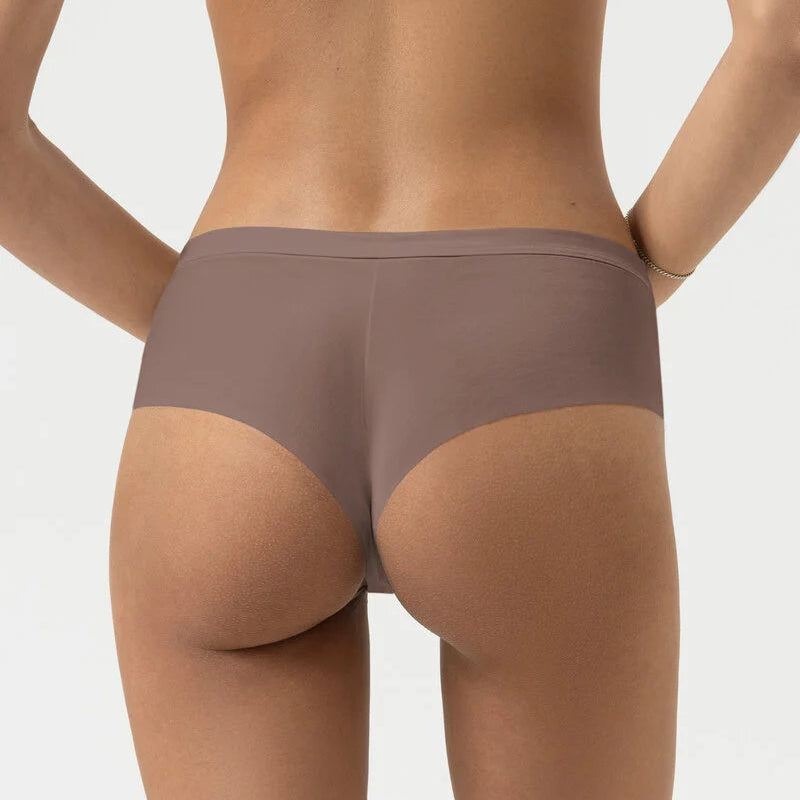 Shorty | Poetry Temptation