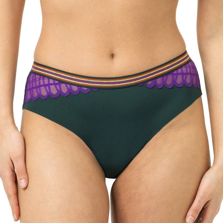 Shorty | Poetry Temptation